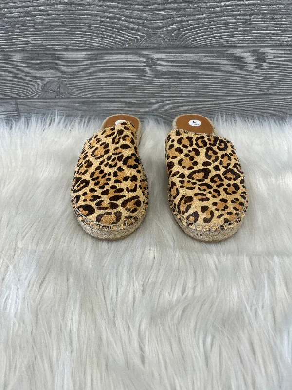 trendy flats for creatives-Shoes Flats By Gap In Animal Print, Size: 7