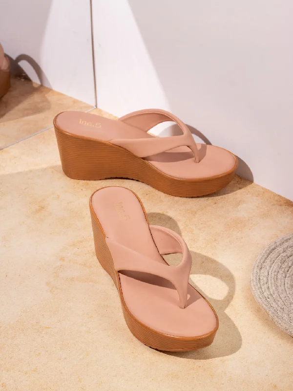 Sandals with lightweight lift-Womens Peach Solid Round Toe Party Wear Wedge Heels Sandals