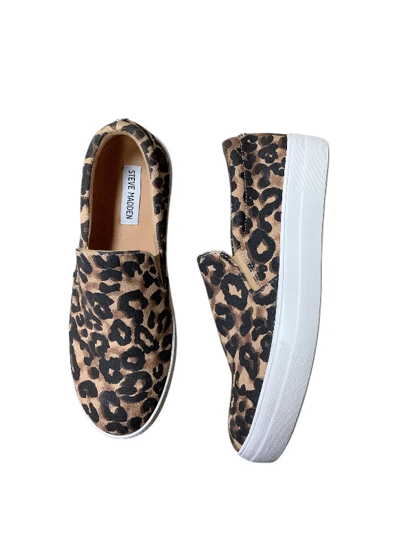 modern flats with gym-Shoes Flats By Steve Madden In Animal Print, Size: 9