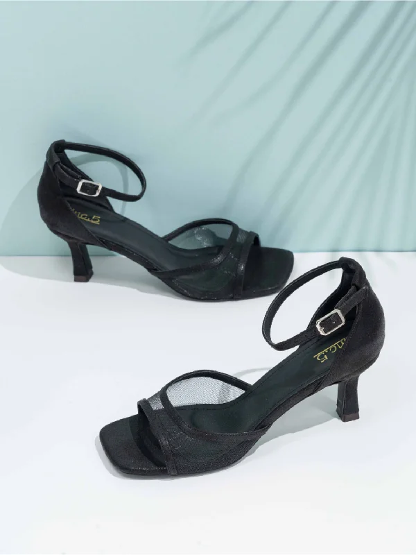 Sandals for travel style-Womens Black Party Wear Transparent Square Toe Kitten Heel Sandals