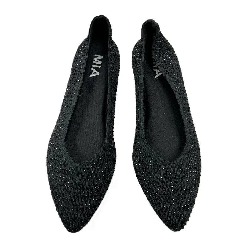 flats near public spaces-Shoes Flats By Mia In Black, Size: 6.5