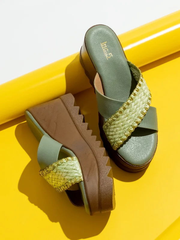 Sandals for rugged terrain-Women Green Textured Flatform Heels