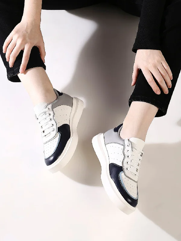 Athletic shoes for gym fans-Womens Navy and White Casual Round toe Sneakers