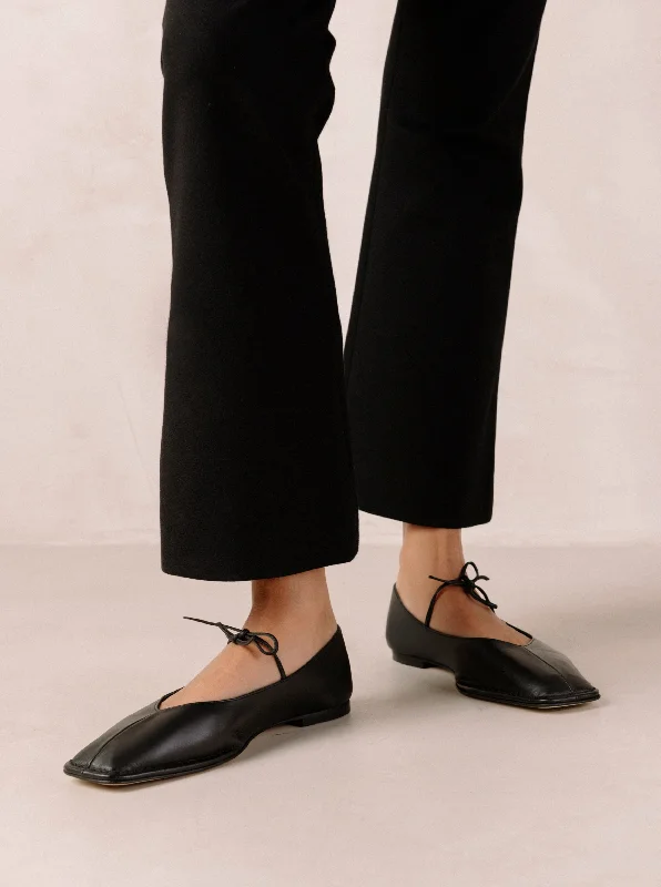 high-quality flats materials-Sway Leather Flats - Black