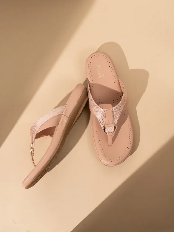 Sandals with cushioned float-Womens Peach Solid Round Toe Casual Flat Slip-on Sandals