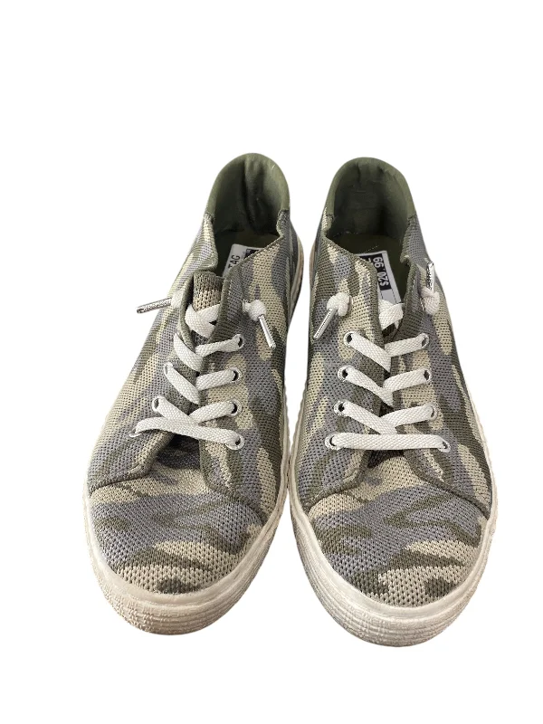 Athletic shoes for trail running-Shoes Sneakers By Steve Madden In Camouflage Print, Size: 8