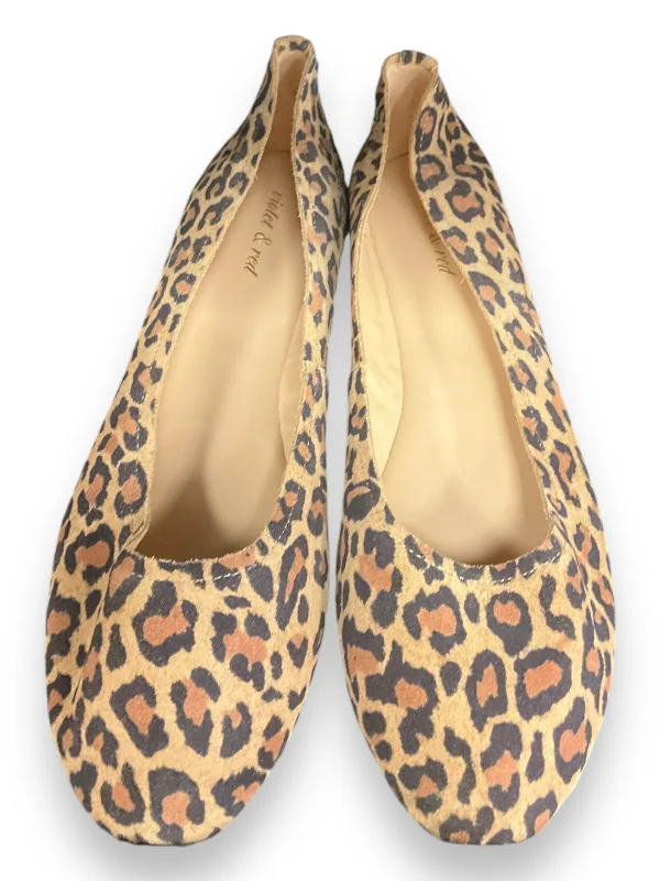 flats for city explorers-Shoes Flats By Cmc In Leopard Print, Size: 9.5