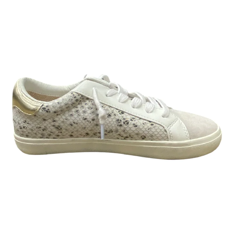 Athletic shoes with durable uppers-Shoes Sneakers By Vintage Havana In Grey & White, Size: 8