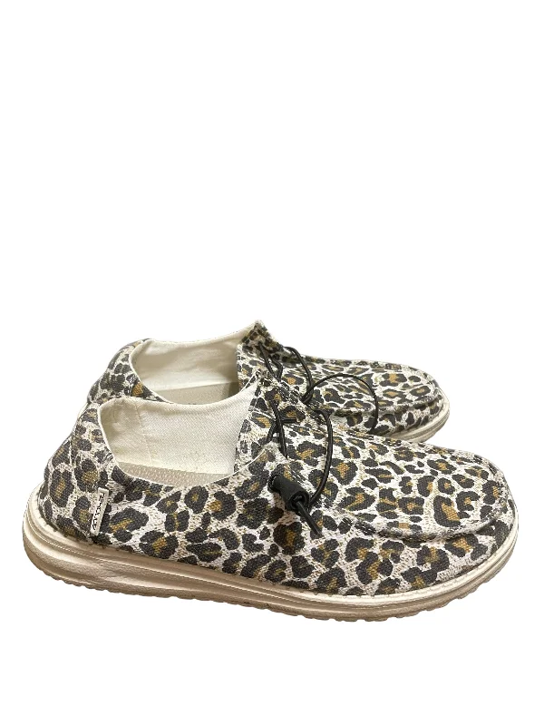 flats for weekend getaways-Shoes Flats By Hey Dude In Animal Print, Size: 8