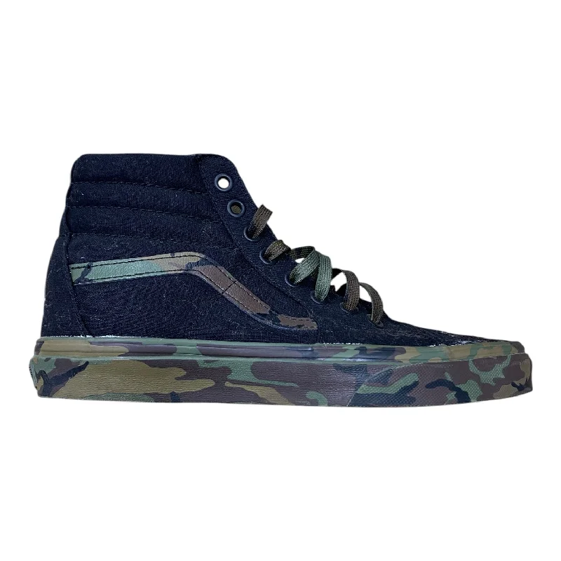 Athletic shoes with sturdy padding-Shoes Sneakers By Vans In Camouflage Print, Size: 7.5