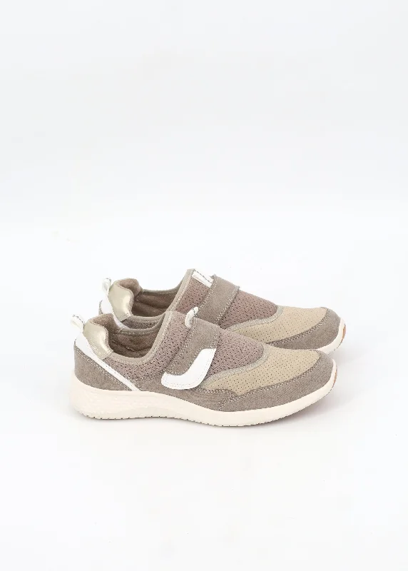 Athletic shoes with premium materials-Women's Textured Sneakers,Beige