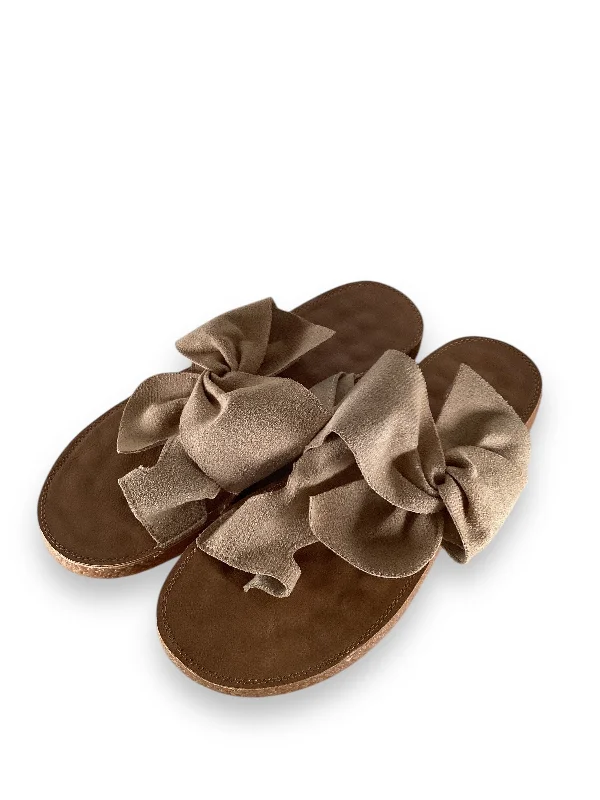 Sandals with breathable upper-Sandals Flats By Clothes Mentor In Brown, Size: 11.5