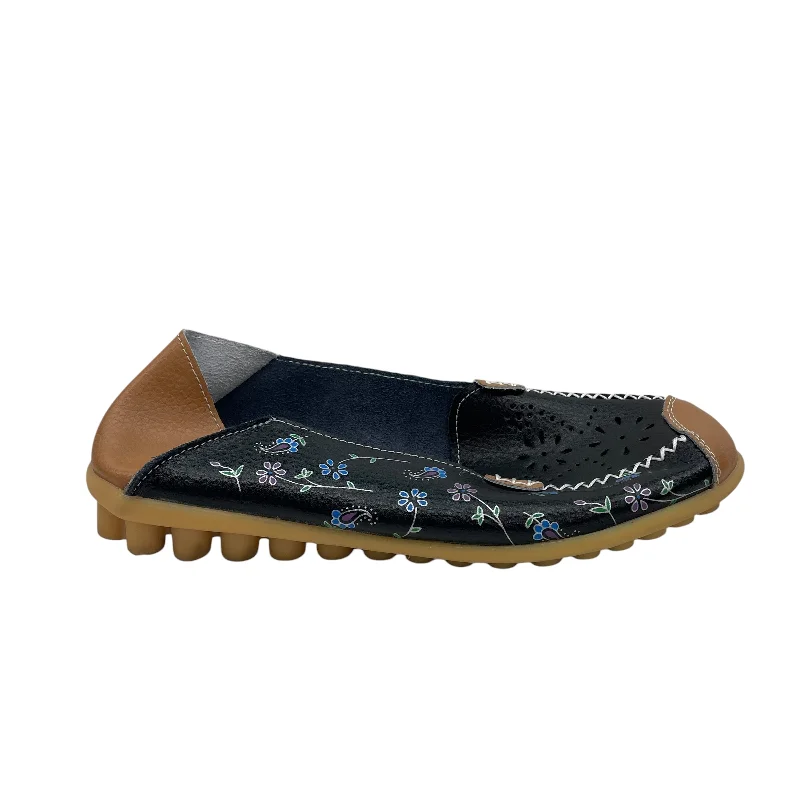 flats with luxury vibes-SHOES FLATS by    CLOTHES MENTOR In BLACK, Size: 9.5