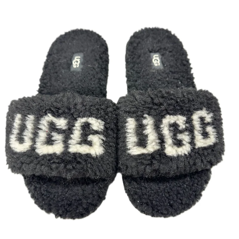 Sandals with quick-dry edge-Sandals Designer By Ugg In Black, Size: 6